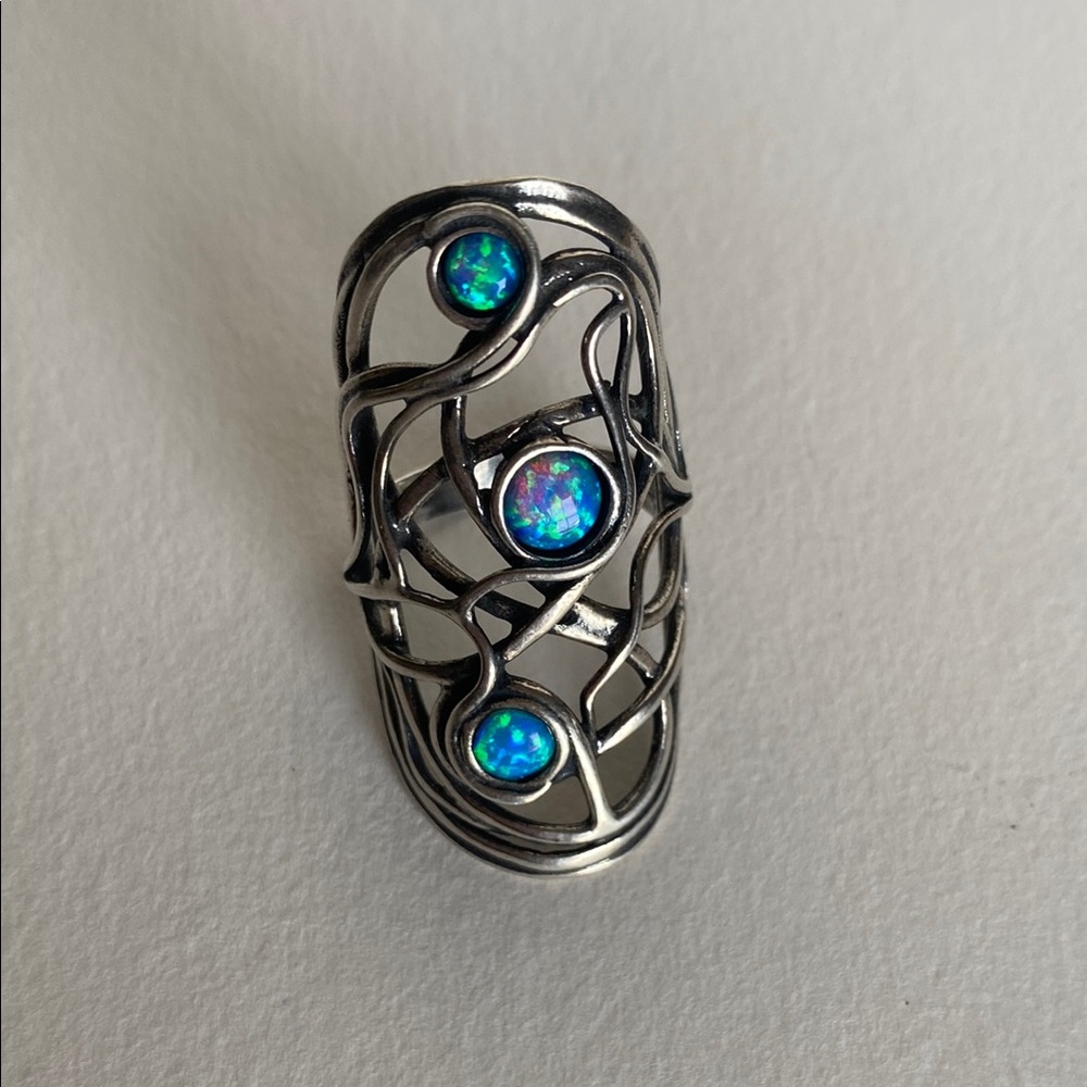 Lovely Sterling Silver and Opal ring